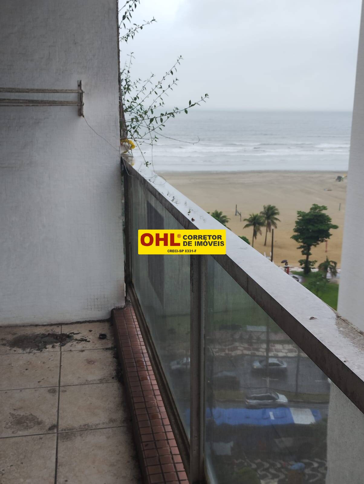 APARTAMENTO  LATERAL DA PRAIA