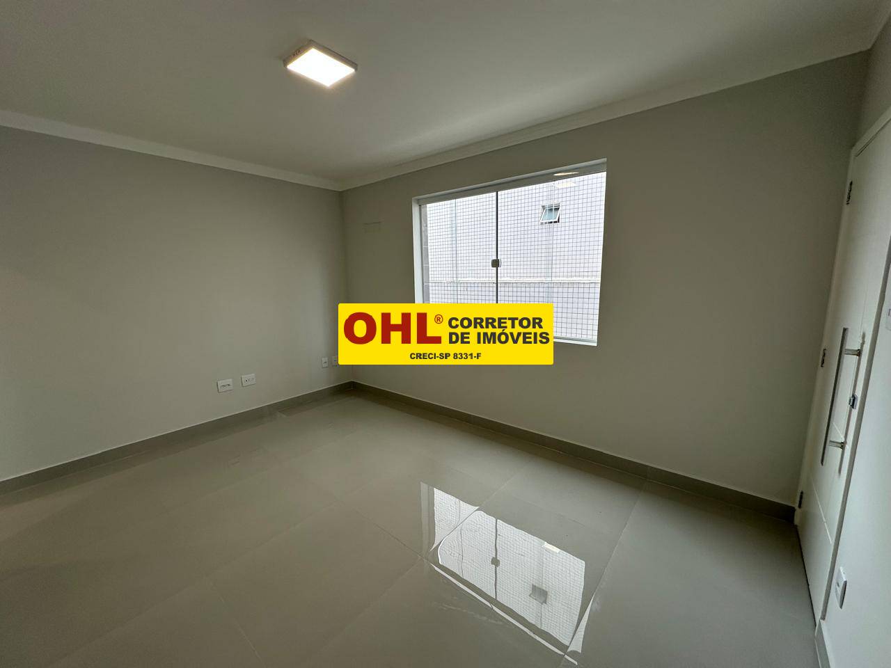 APARTAMENTO REFORMADO  COM SUITE