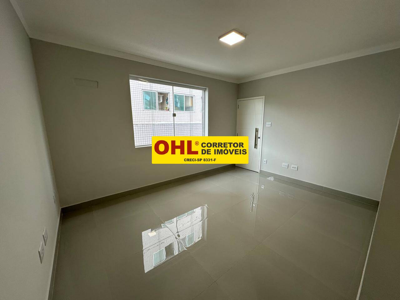 APARTAMENTO REFORMADO  COM SUITE