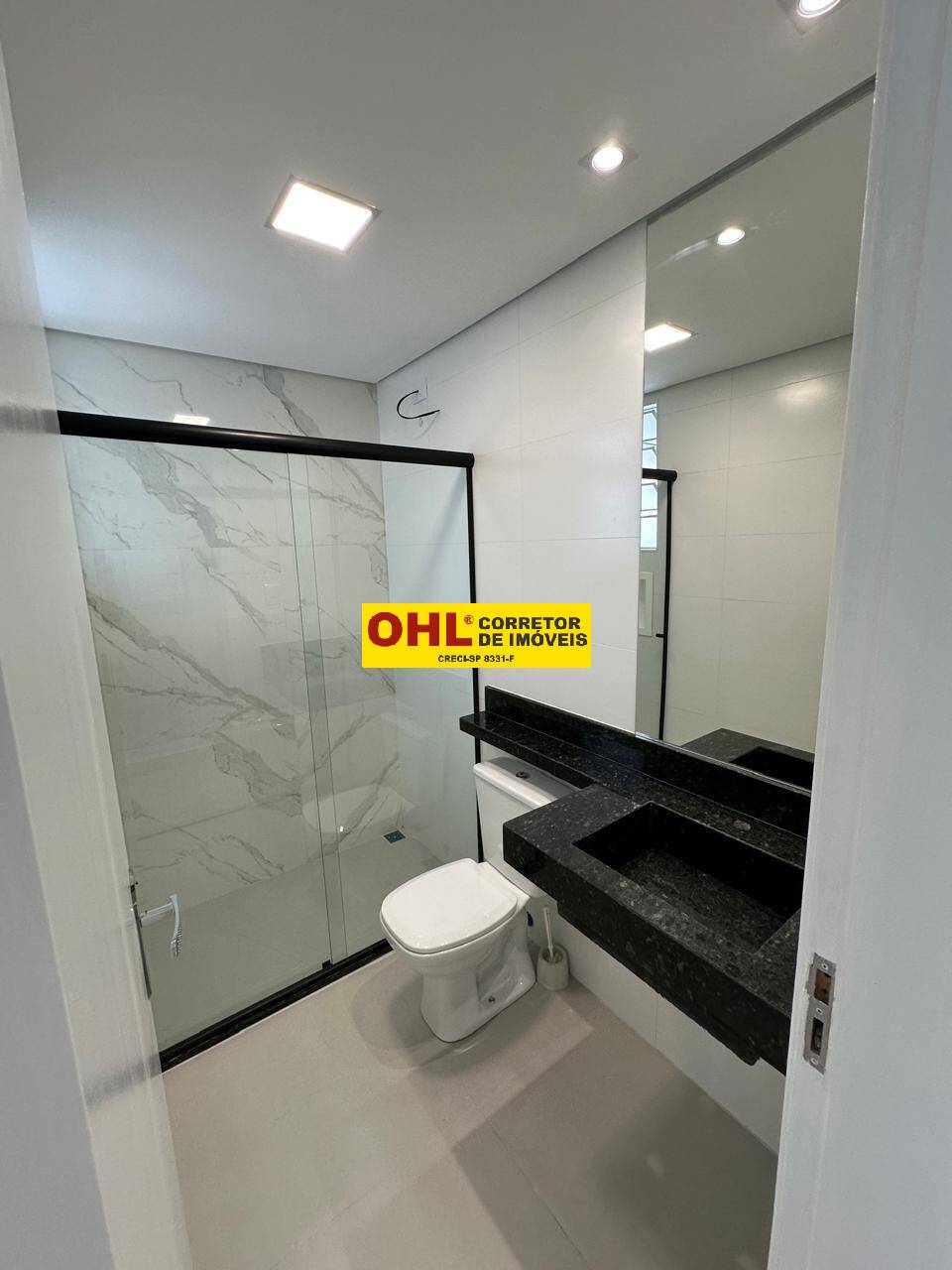 APARTAMENTO REFORMADO  COM SUITE