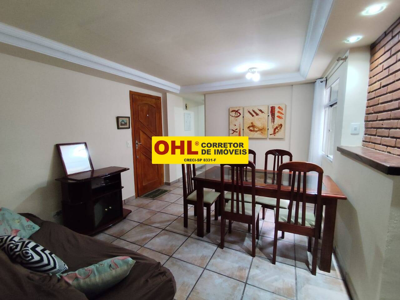 APARTAMENTO A UMA QUADRA DE DISTÂNCIA DA PRAIA