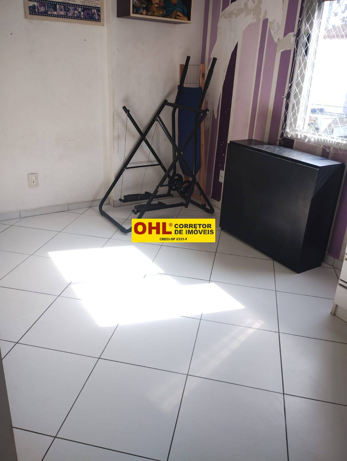 APARTAMENTO   COM SUITE  VAGA DE GARAGEM  COLETIVA