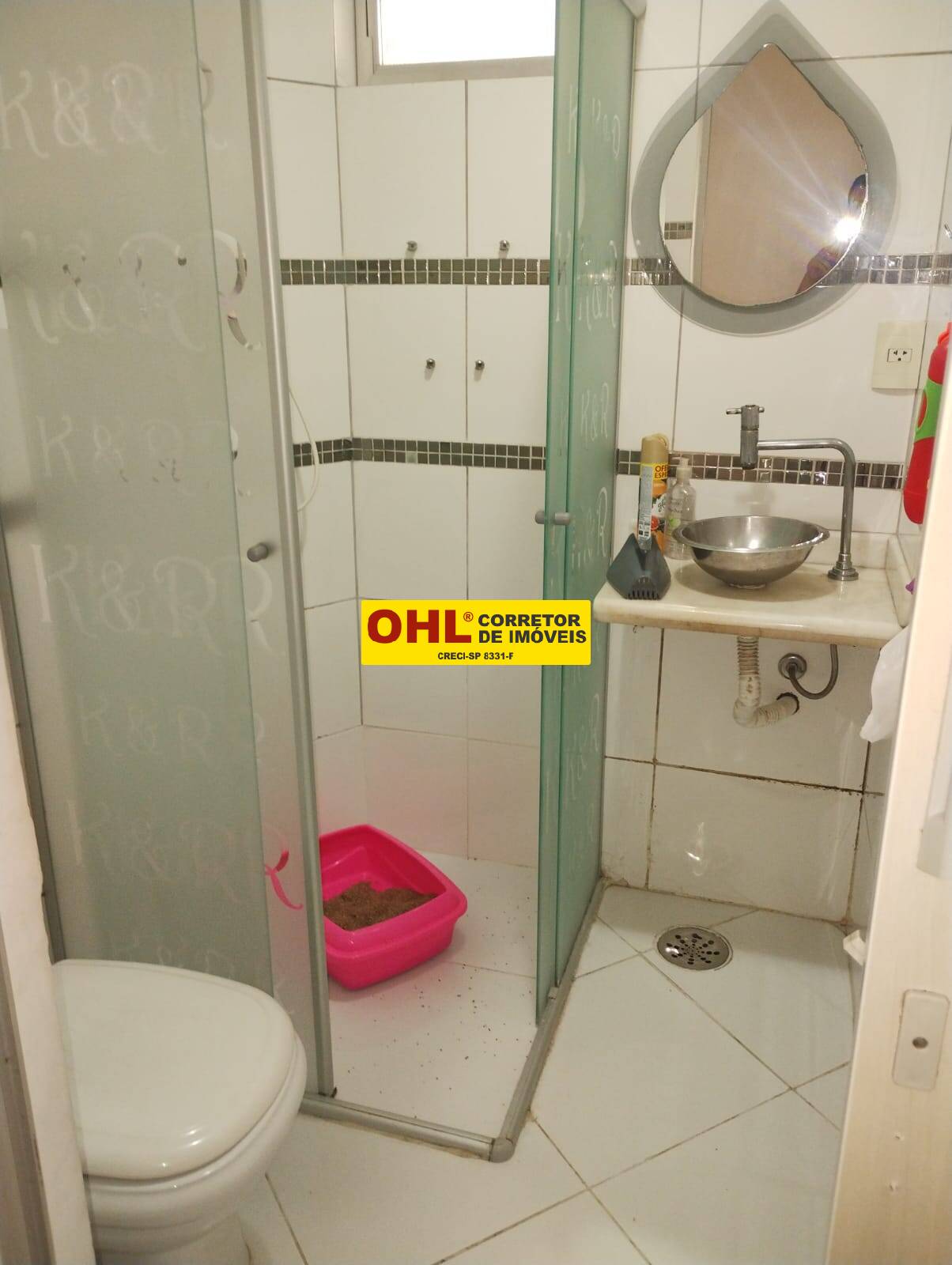 APARTAMENTO   COM SUITE  VAGA DE GARAGEM  COLETIVA