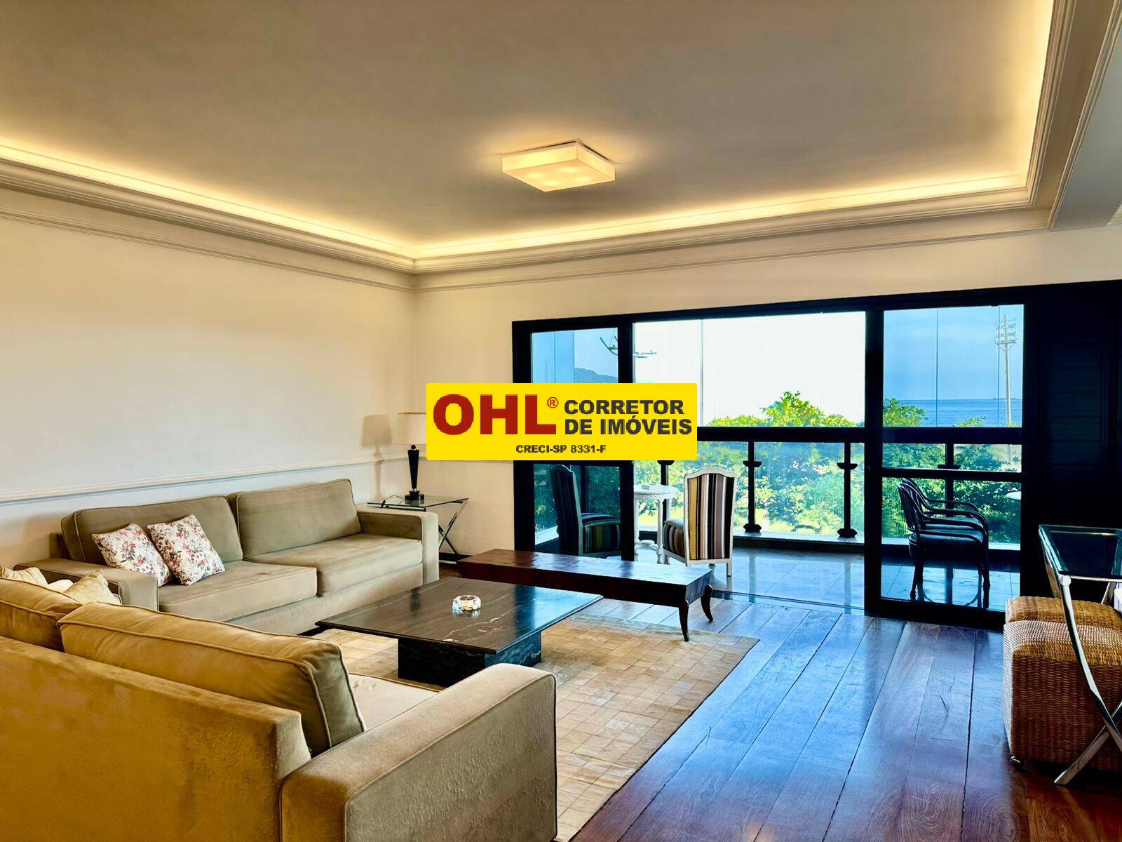 APARTAMENTO  3 SUÍTES COM SACADA VISTA AO MAR