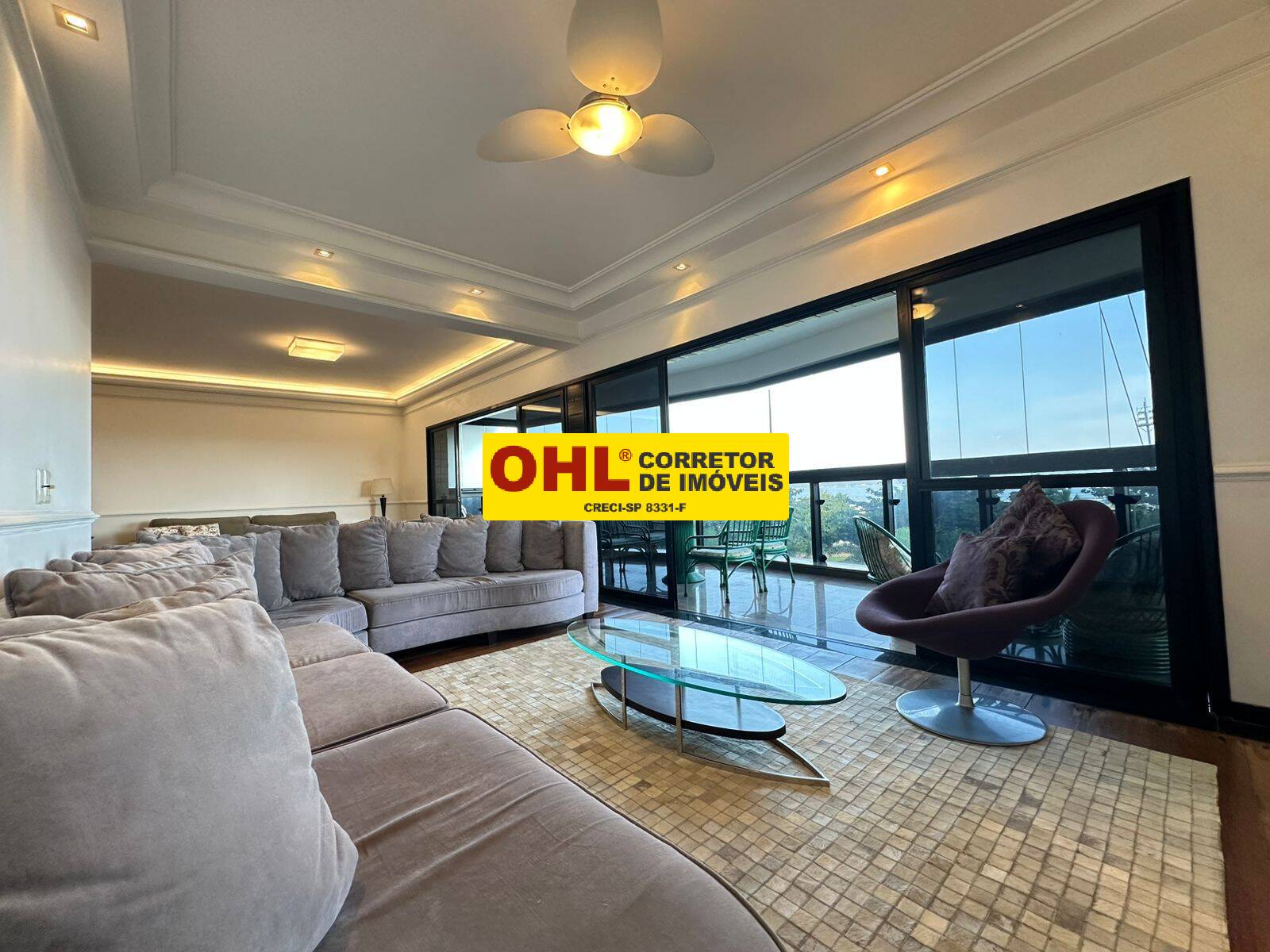 APARTAMENTO  3 SUÍTES COM SACADA VISTA AO MAR