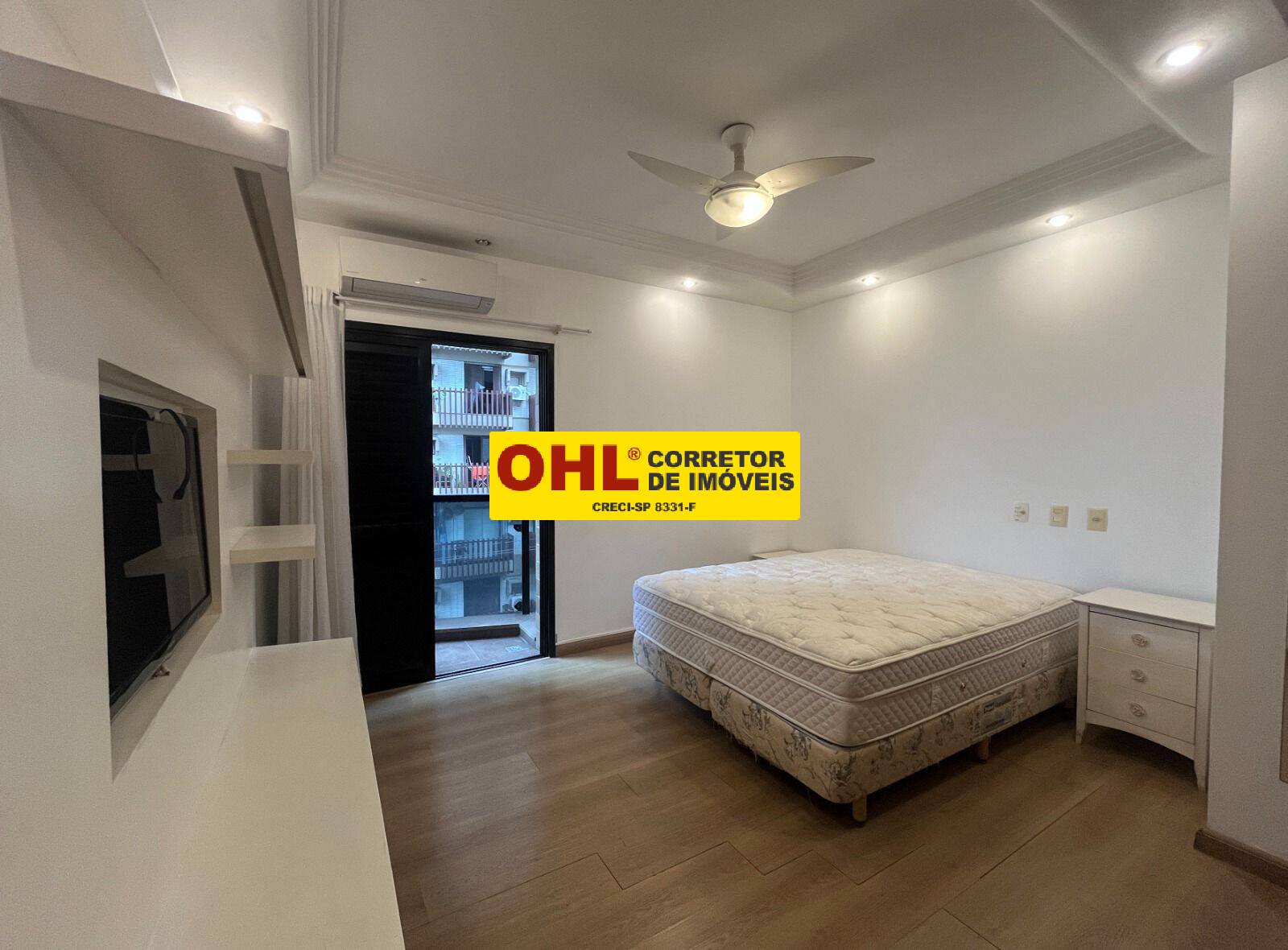APARTAMENTO  3 SUÍTES COM SACADA VISTA AO MAR