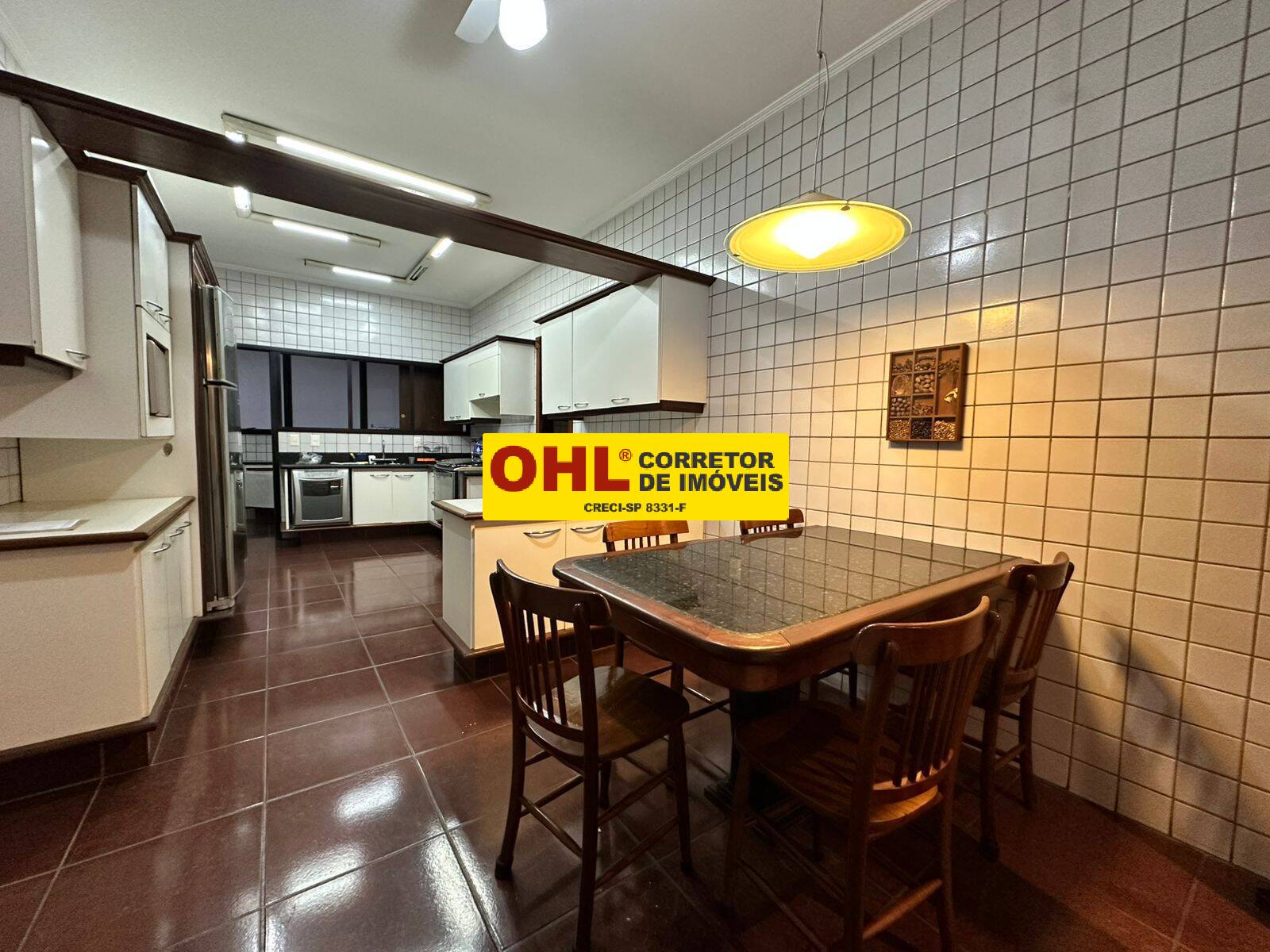 APARTAMENTO  3 SUÍTES COM SACADA VISTA AO MAR
