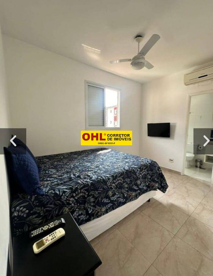 Casa em condomínio com piscina