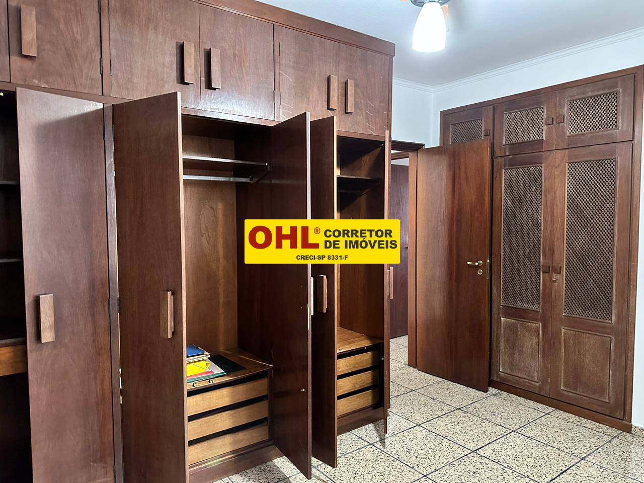 APARTAMENTO ITARARÉ FRENTE AO MAR