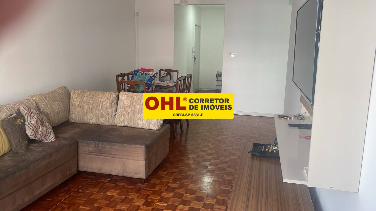APARTAMENTO  COM DUAS ENTRADAS