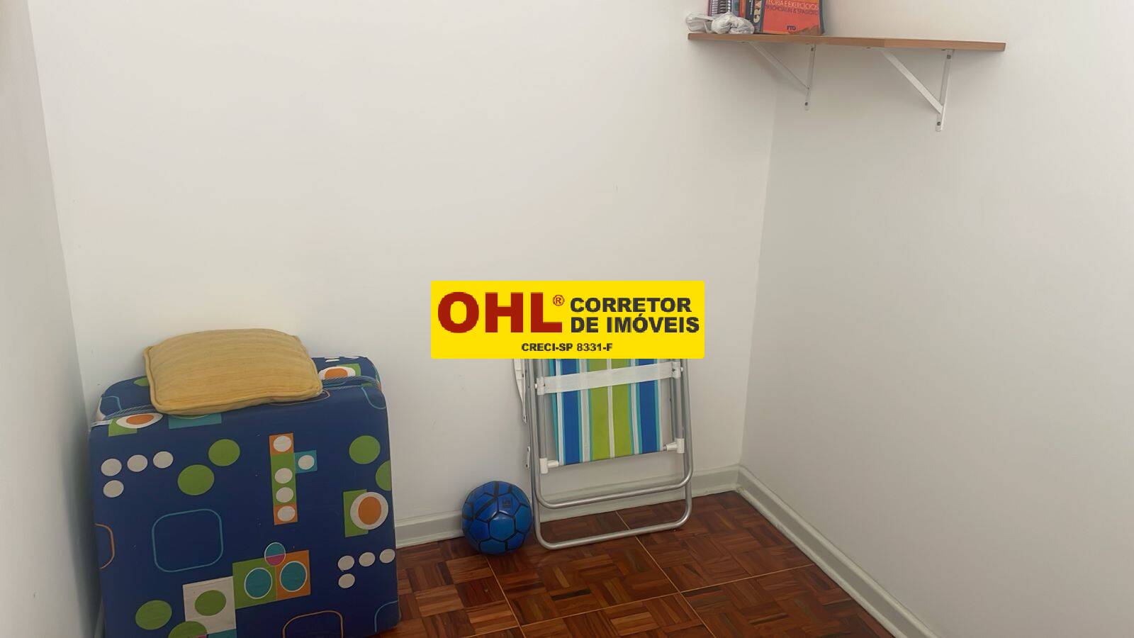 APARTAMENTO  COM DUAS ENTRADAS