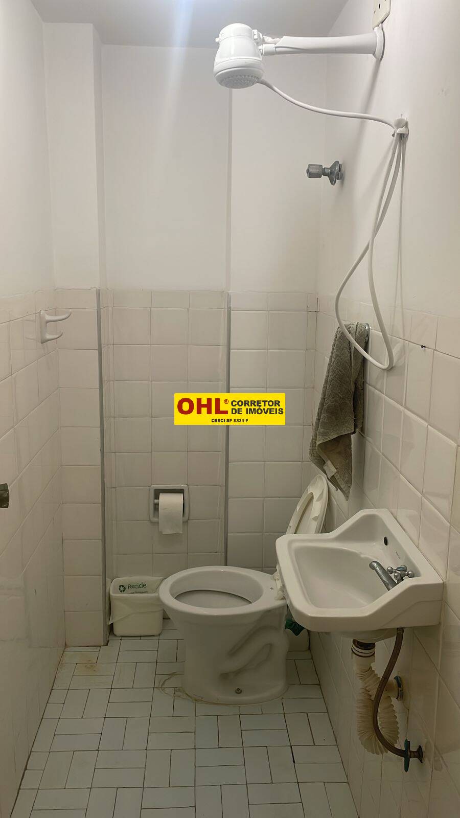 APARTAMENTO  COM DUAS ENTRADAS