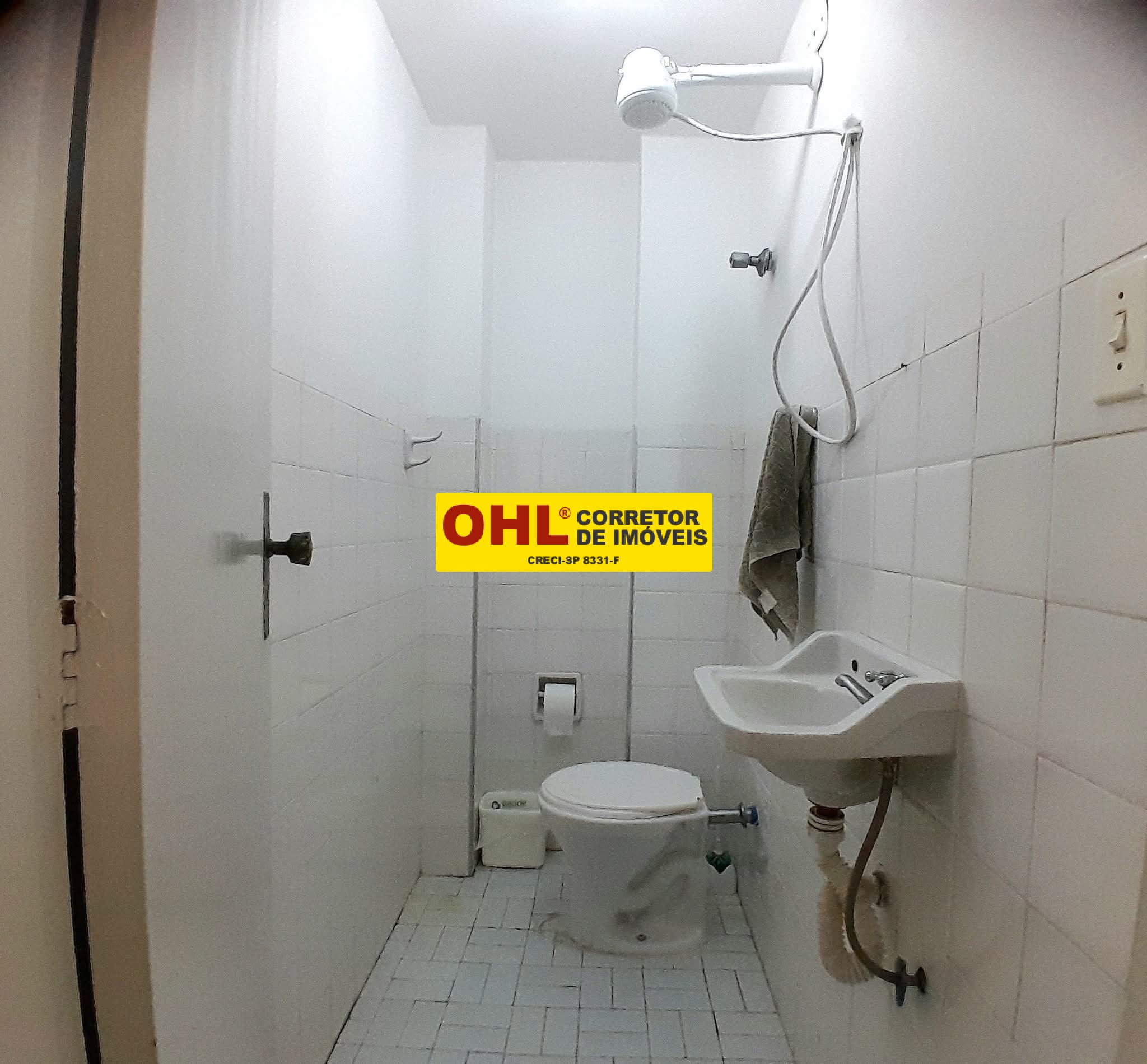 APARTAMENTO  COM DUAS ENTRADAS