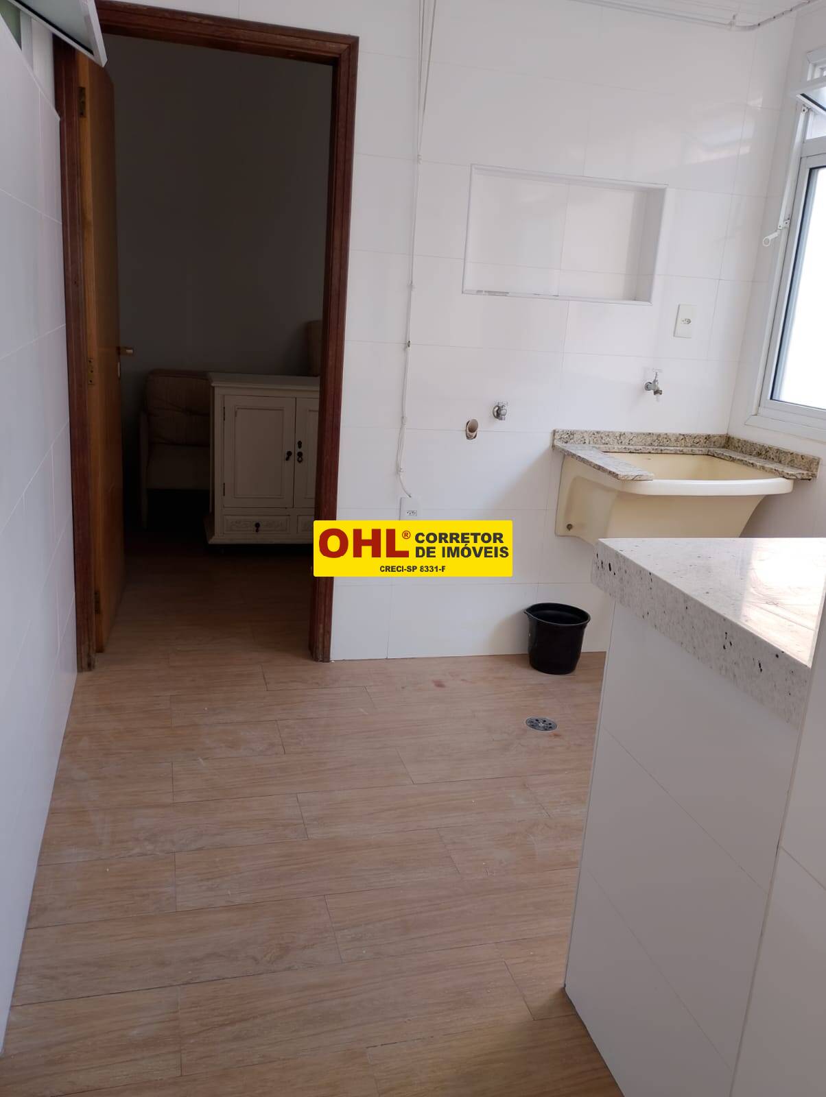 APARTAMENTO   DE FRENTE PARA   RUA