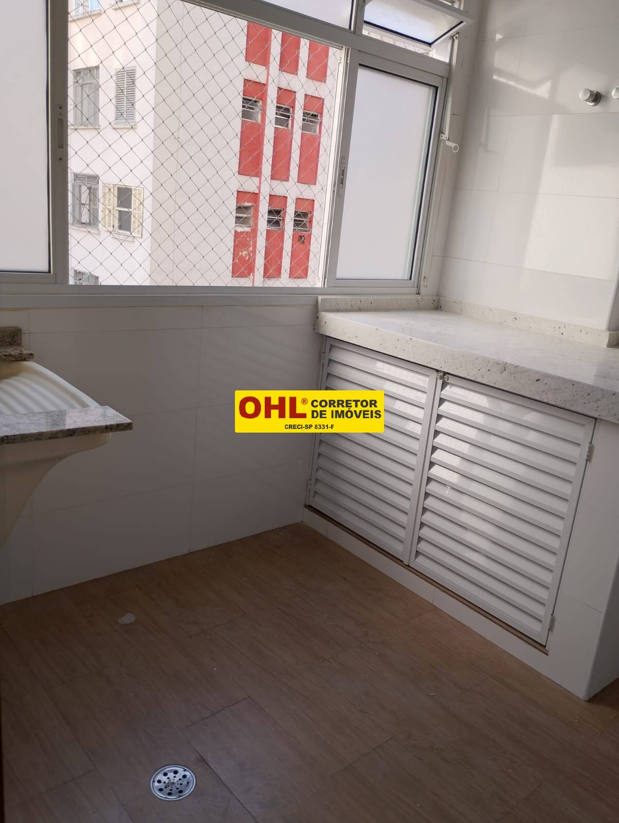 APARTAMENTO   DE FRENTE PARA   RUA