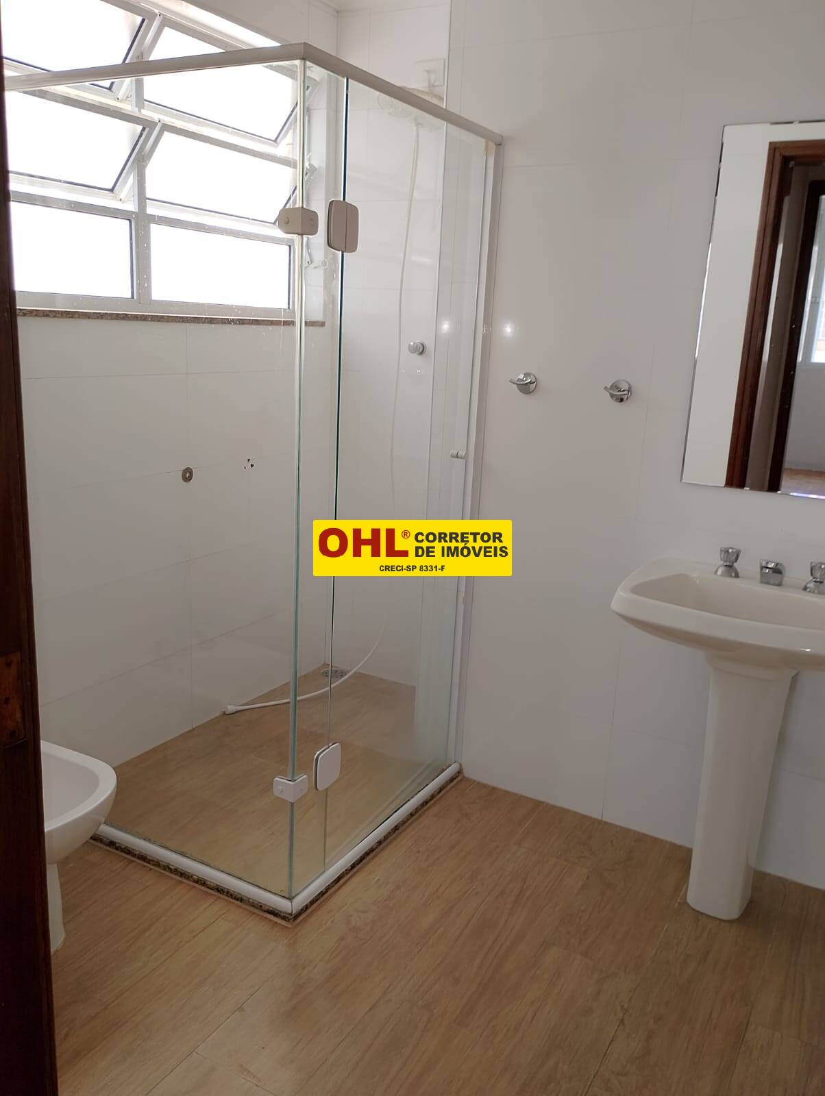APARTAMENTO   DE FRENTE PARA   RUA
