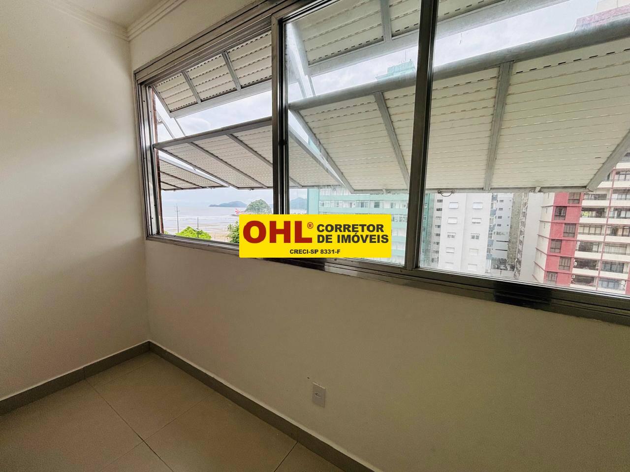APARTAMENTO  AV DA PRAIA