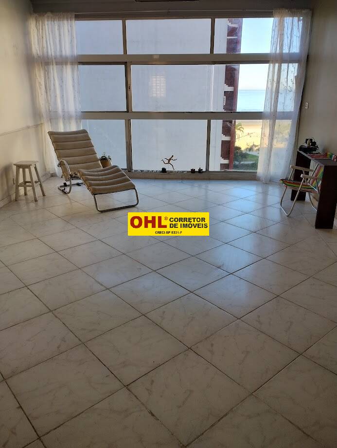 APARTAMENTO DE FENTE PRAIA