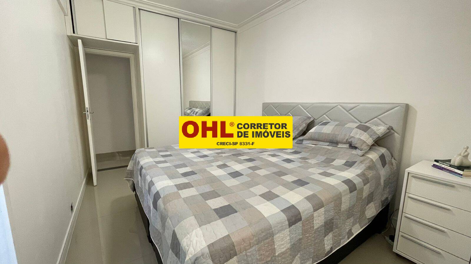 APARTAMENTO  LINDO COM SUITE