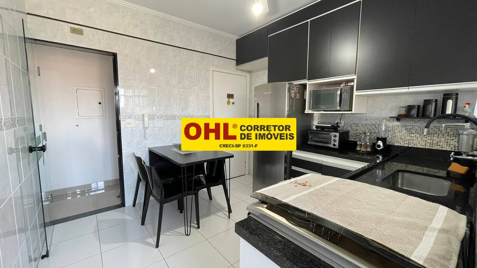 APARTAMENTO  LINDO COM SUITE